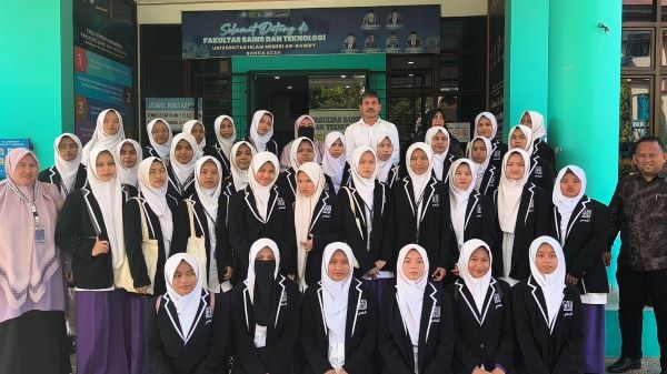 Kunjungan Siswa Pesantren Teknologi Muamalat Solidarity Boarding School (MSBS) ke Fakultas Sains dan Teknologi UIN Ar-Raniry