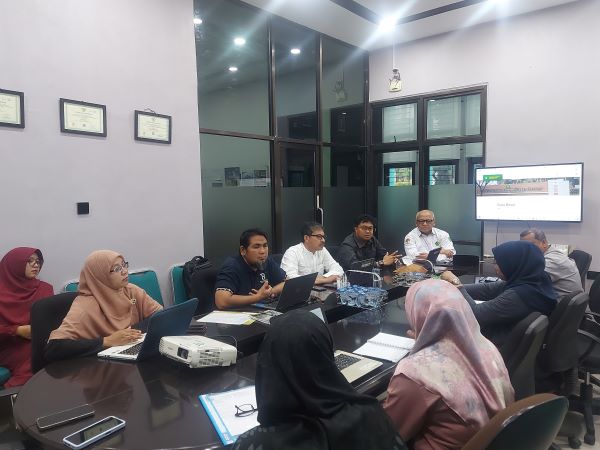 Wakil Dekan I Fst: Pimpin Rapat Persamaan Data UPPS dalam Akreditasi