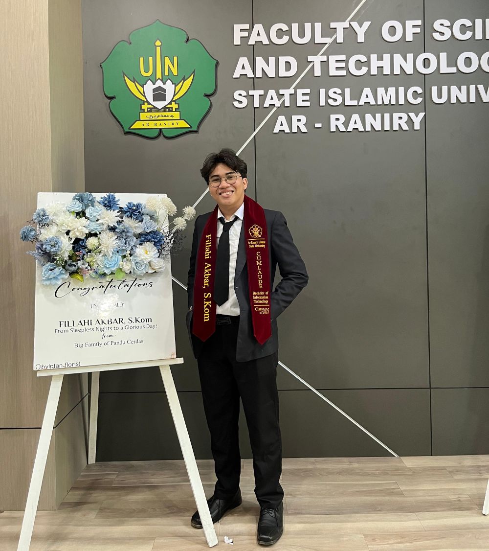 Menggali Semangat Fillahi Akbar, Mahasiswa Berprestasi FST UIN Ar-Raniry di Dunia Teknologi Informasi