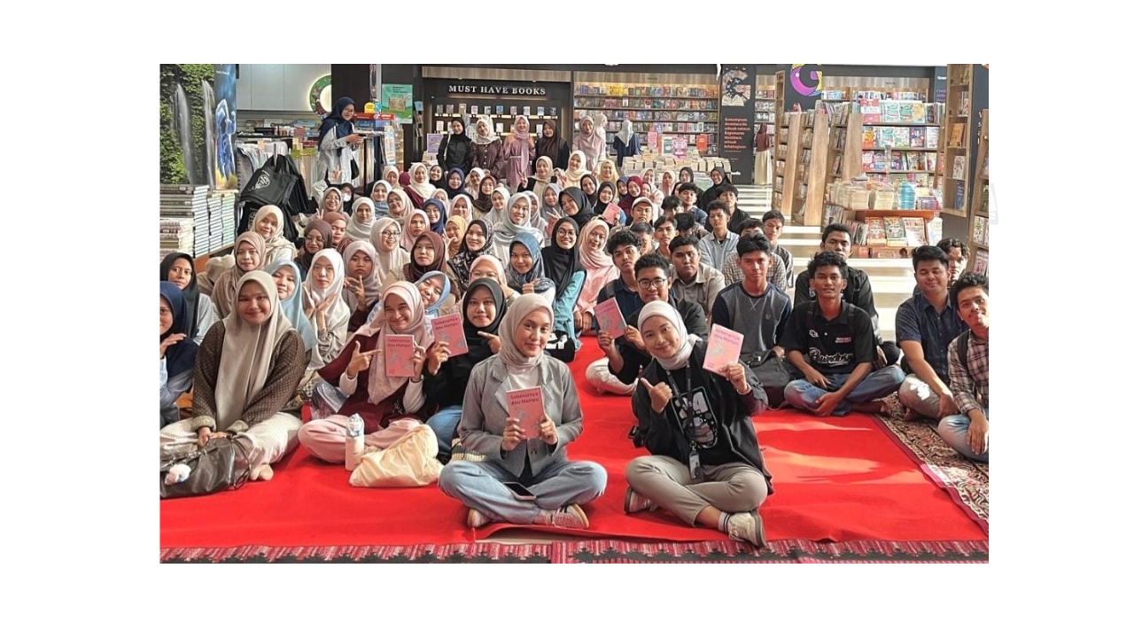 75 Mahasiswa Fakultas Sains dan Teknologi Siap Menjadi Penulis Buku